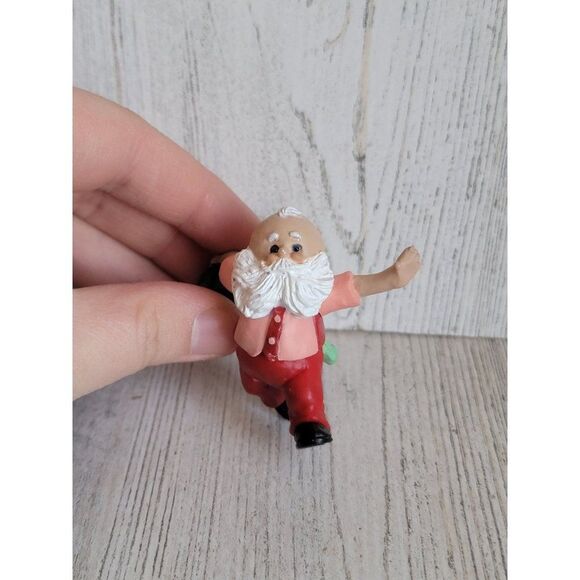 Hallmark 1988 North Pole Bowl Santa ornament Xmas - Picture 2 of 6